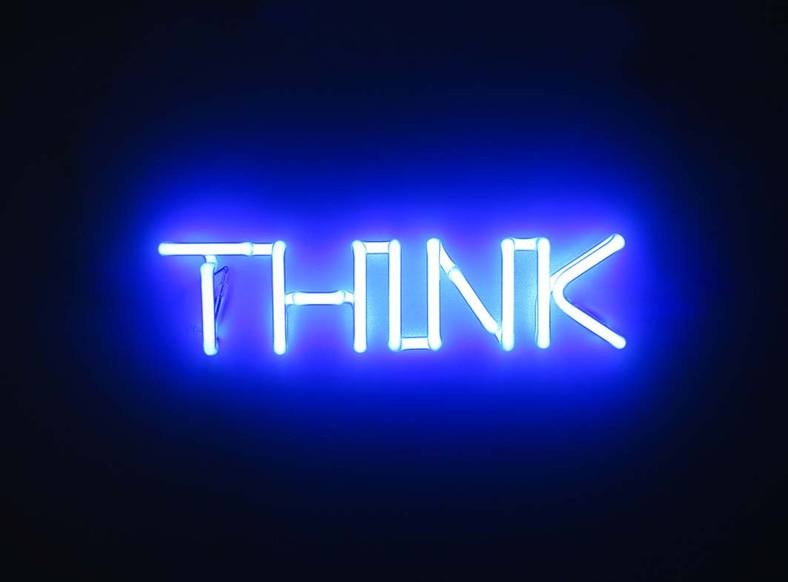 Maurizio Nannucci – Think. Neon multiples